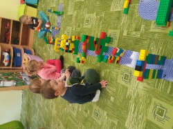 Sluníčka a Stavitel mostů