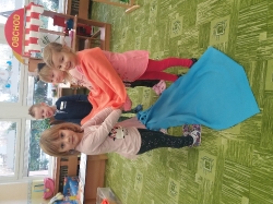 Sluníčka a Stavitel mostů