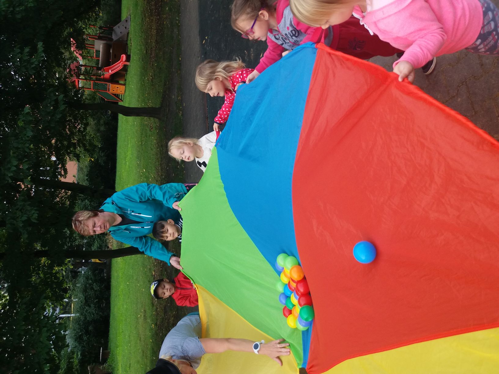 Sluníčka cvičí s Cepíkem