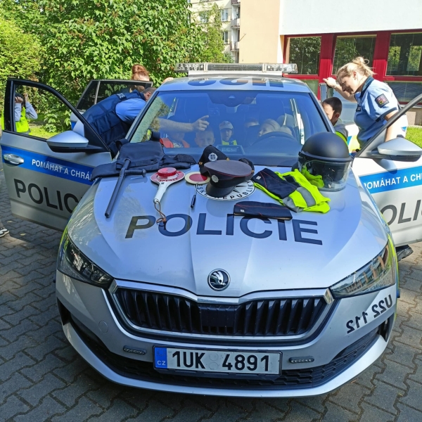 Policie ČR - prevence v MŠ (SOVIČKY)