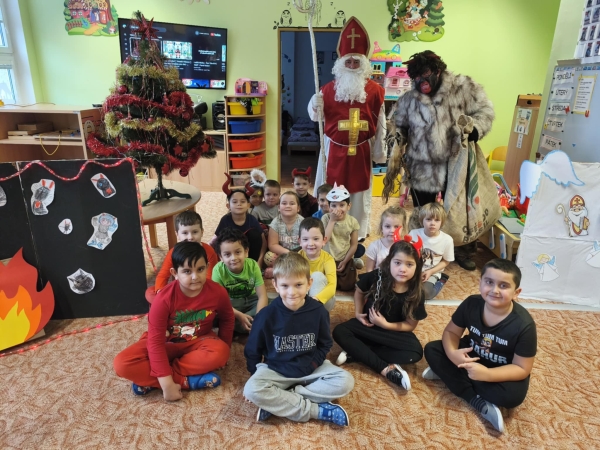 Do SO při&scaron;el čert a mikul&aacute;&scaron;