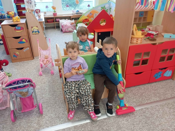Prvn&iacute; dny u Mravenečků