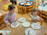 Koť&aacute;tka a pt&aacute;čci v zimě